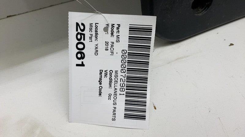 5RH97DX9AH ⭕2017-2024 Chrysler Pacifica Rear 2nd Row Load Floor Tray Cover Panel 5RH97DX9AH