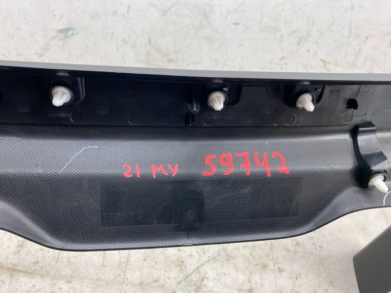 1494667 ⭕ 2020-2022 Tesla Model Y MY Rear Inner Tailgate Upper Liftgate Plate 1494667