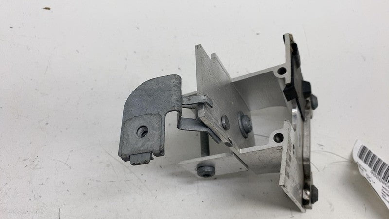 ⭕ 2022 Mercedes-Benz EQS 450+ Front Bumper Shock Absorber Bracket A297