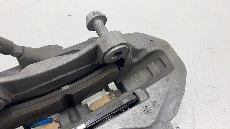 ⭕ 2022-2024 Mercedes-Benz EQS 450+ V297 Front Passenger Side Brake Caliper Right