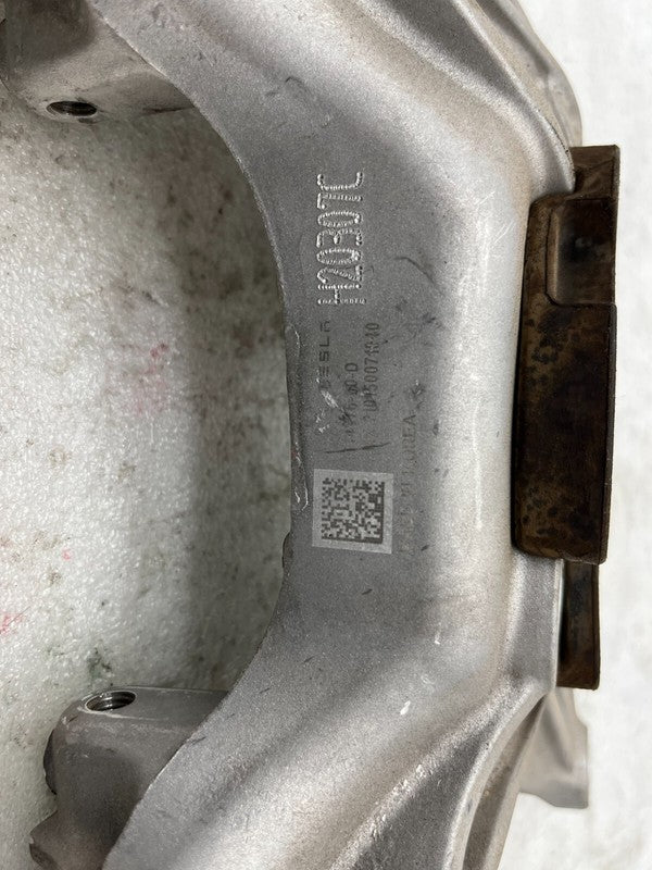 104403700C ⭕17-23 Model 3 Front Passenger Side Upper Strut Mount Bracket Right 1044037-00-C