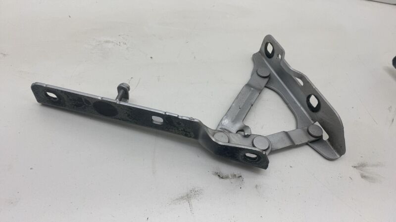 6006737 00 E 2012-2015 Tesla Model S PAIR Front Left & Right Bonnet Hood Hinge Closure Assist