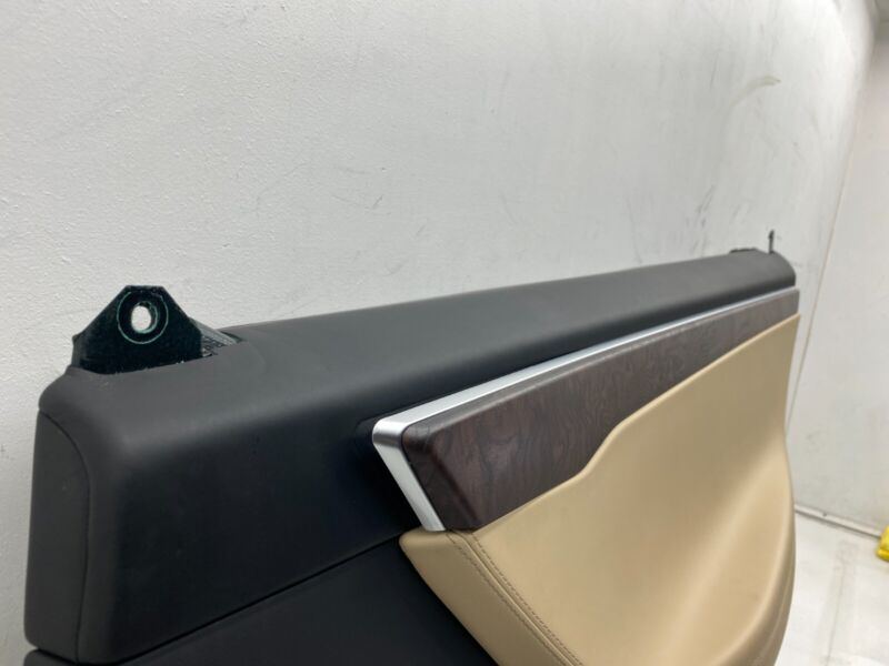 1036642-00-B ⭕ 2016-2020 Tesla Model X Rear Right Carrier Door Panel Trim Pad w/ Card Molding