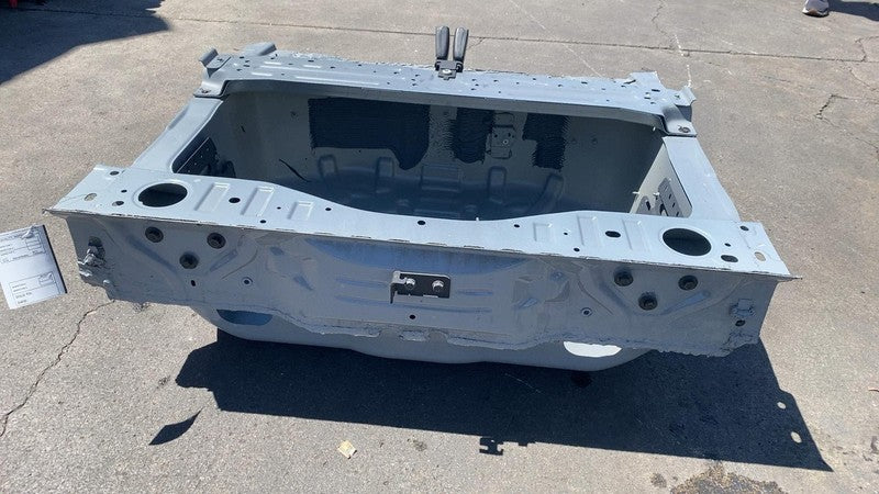 PT00050806 J1 ⭕ 2022 2023 2024 Rivian R1S Rear Bucket Assembly (Beside Spare Tire) PT00050806