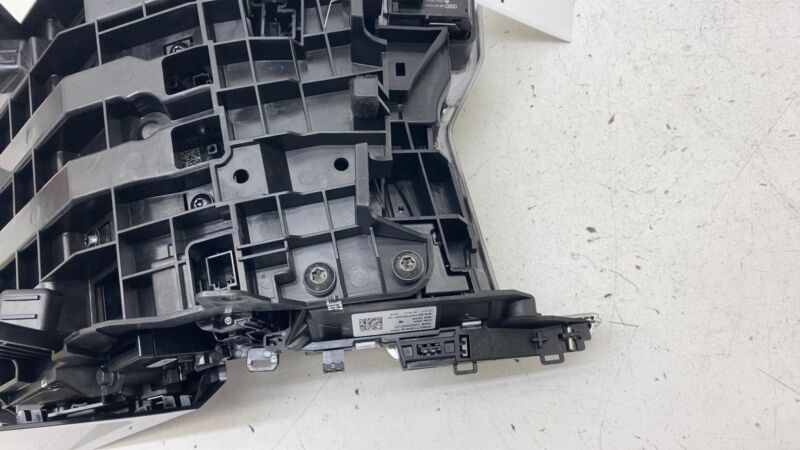 ⭕ 19-22 Audi E-Tron Front Console Monitor w/ Transmission Shifter & Cover Plate