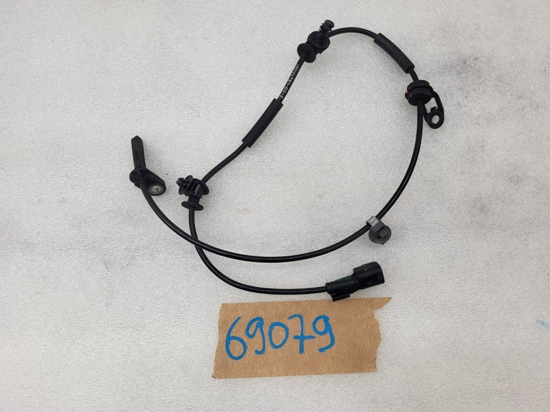 104476100E ⭕17-24 Model 3 Front Left or Right Anti-Lock ABS Wheel Speed Sensor 1044761-00-E