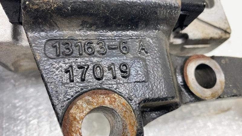 FV637M121AG 2013-2018 Ford C-Max Front Left Upper Transmission Support Mount Holder LH FWD