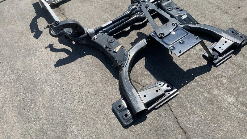 ⭕ 2014-2015 Mercedes-Benz B Electric Drive Front Subframe Crossmember Cradle