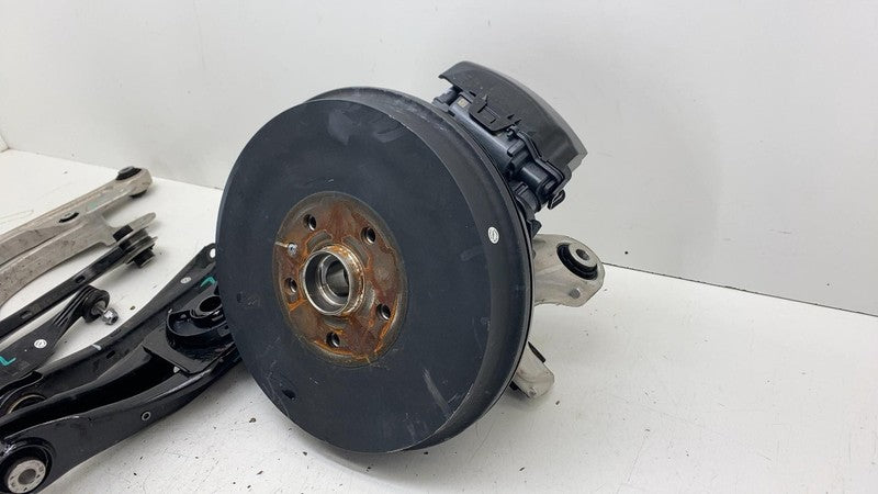 Knee Assembly VOLKSWAGEN ID4 Left 25