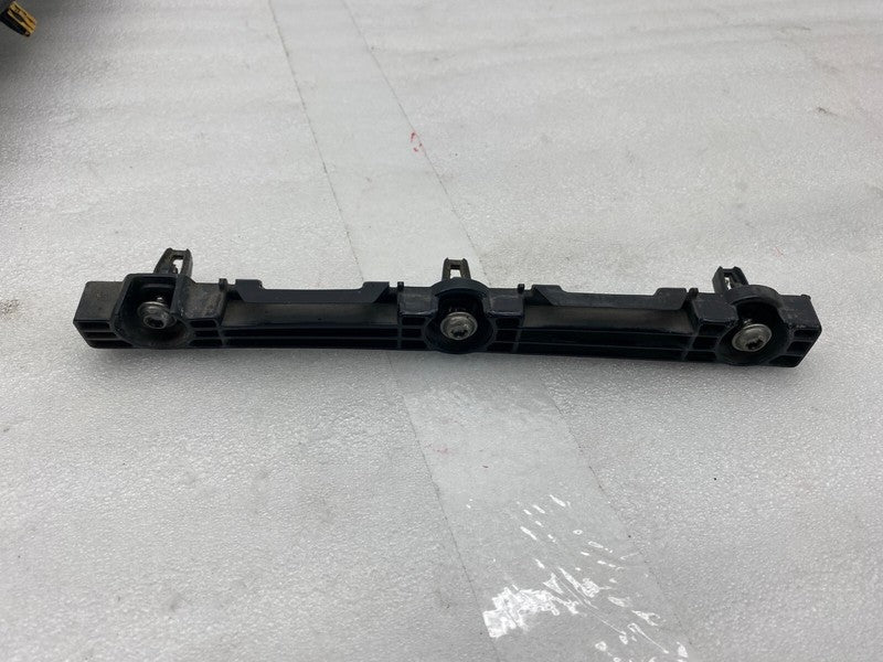 1003692 00 C ⭕ 12-20 Model S Driver Side Skirt Rocker Molding Panel Bracket Left 1003692-00-C