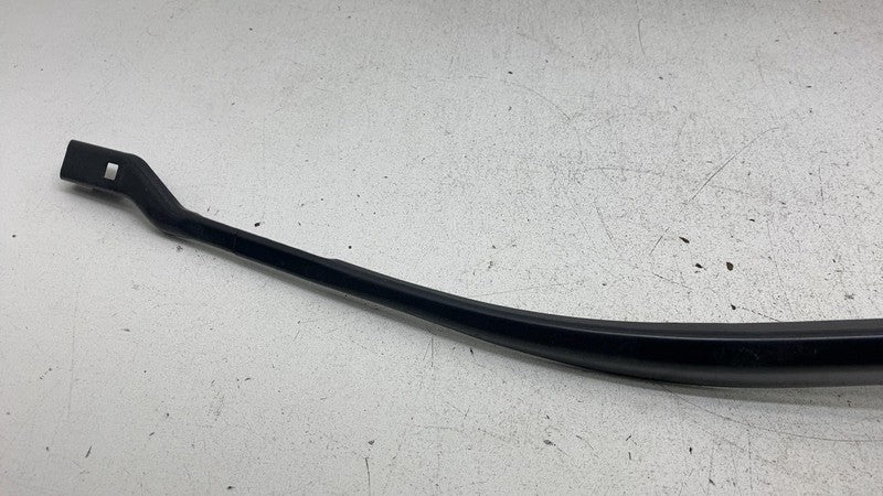 ⭕ 2017-2020 Maserati Levante Front Windshield Wiper Arm Right 67003233