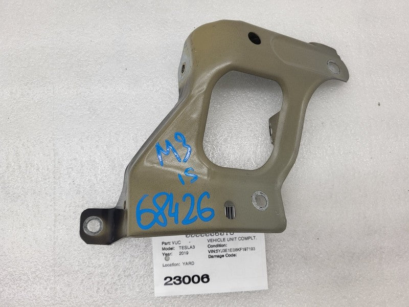 1086017-00-C ⭕ 2017-2023 Tesla Model 3 Front Driver Left Fender Support Bracket 1086017-00-C