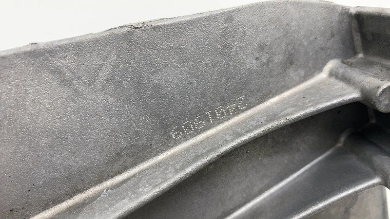 6878936 ⭕ 2014-2021 BMW i3 Gear Box Unit Mount Support Bracket Assembly OEM Used 6878936