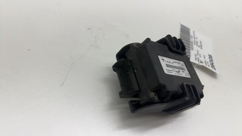 ⭕ 12-17 Tesla Model S Homelink Computer Garage Door Opener Module 1005