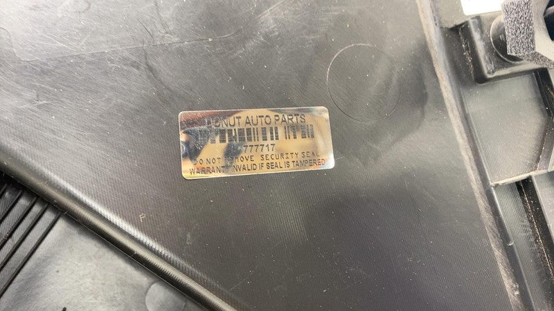 85614490 ⭕2025 Chevrolet Silverado 1500 Front Right Door Panel Trim Cover Black 85614490