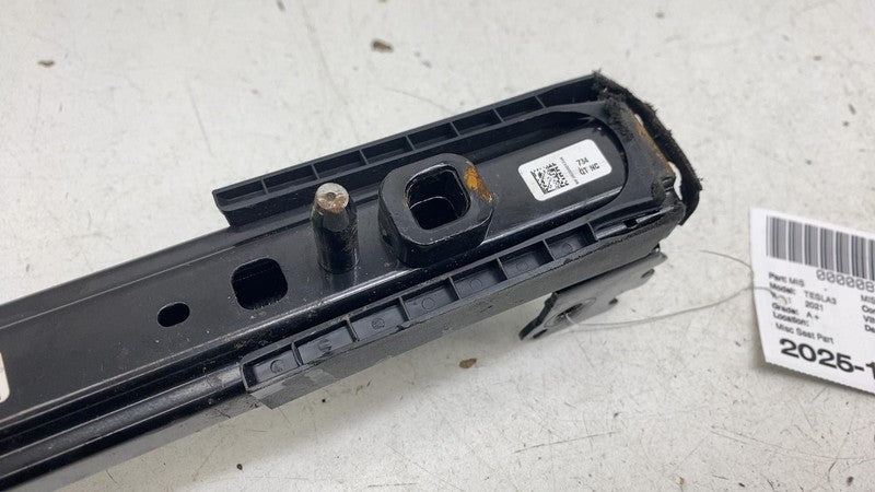 ⭕ 17-23 Model 3 Front Passenger Side Seat Rail Track Section Right 110