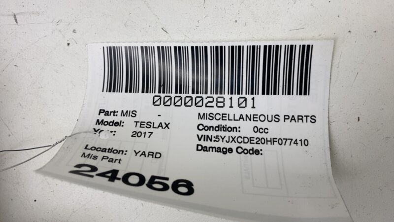 Does not apply 2016-2020 Tesla Model X Driver Side Lower Tailgate C-Pillar Mount Bracket Left