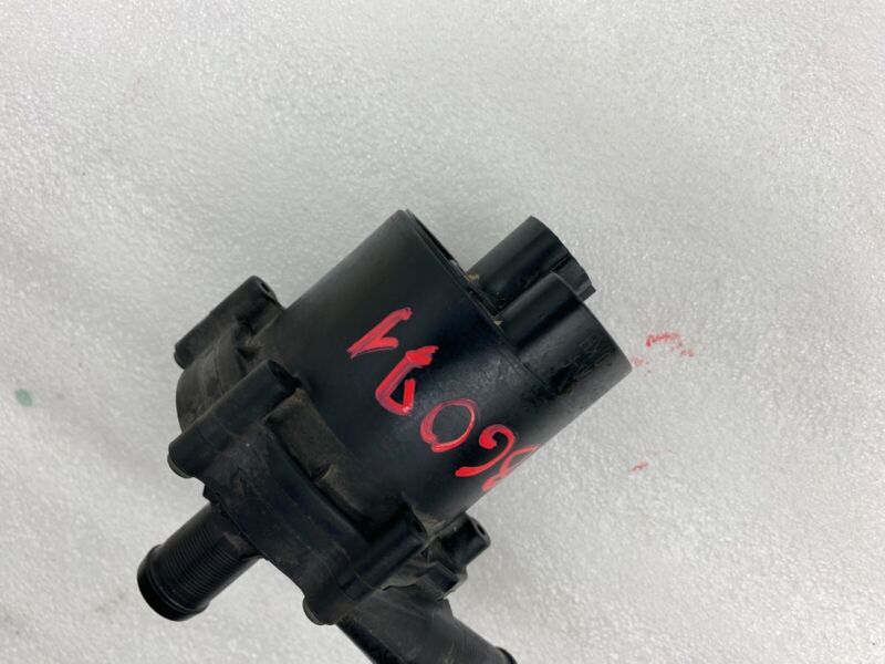 103732700F 2016-2020 Tesla Model S X Cooling System Auxiliary Water Coolant Pump FWD Assy