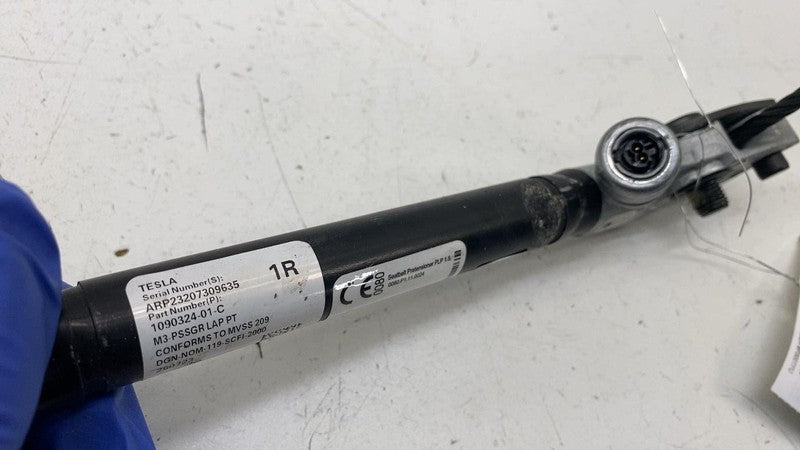 109032401C ⭕ 2017-2023 Tesla Model 3 Y Front Right Seat Belt Lap Pretensioner 1090324-01-C