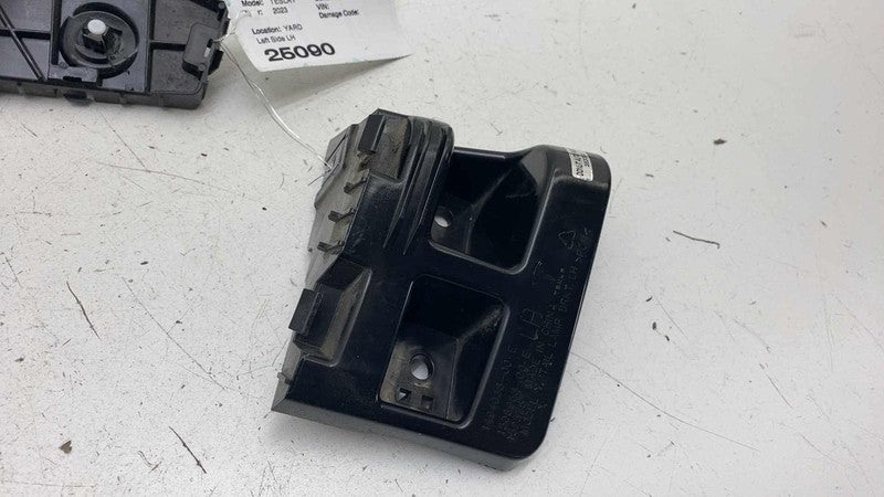 ⭕20-24 Model Y Rear Left Bumper Retainer Support & Taillamp Bracket 14