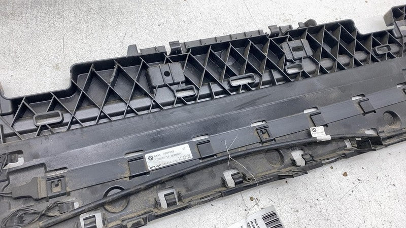 2019 BMW 530e G30 2.0L Rear Center Bumper Lower Support Bracket