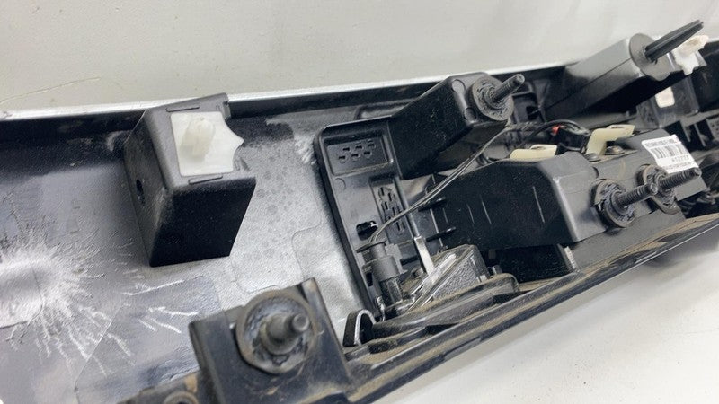 ⭕ 2022 2023 2024 2025 Jeep Grand Cherokee Rear Trunk Applique Molding Cover Assy