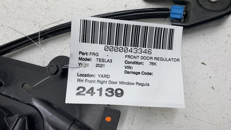 ⭕17-23 Model 3 Front Right Window Regulator Motor w/ Closeout Panel 10