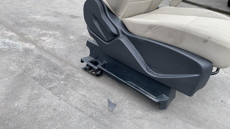 ⭕ 2013-2018 Ford C-Max Passenger Side Front Bucket Seat Assembly Right RH Cloth