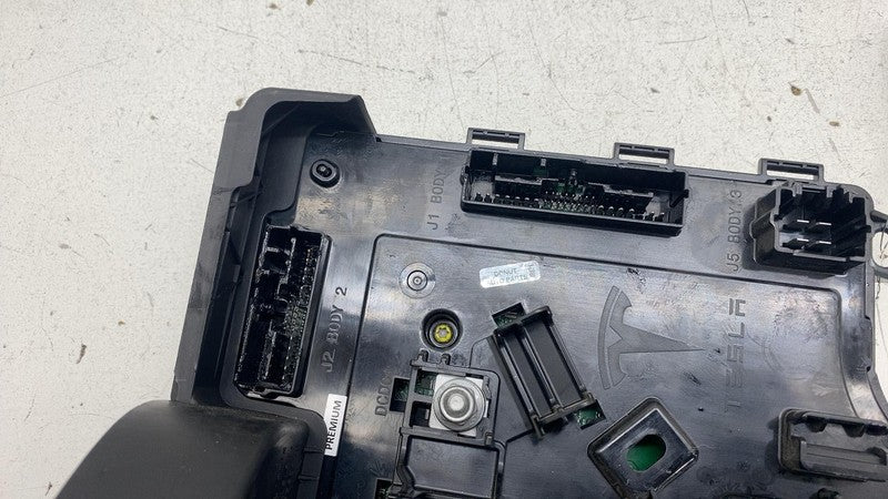 110034090H ⭕ 2017-2020 Model 3 Right Low Voltage Controller Electronic Module 1100340-90-H