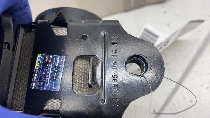 ⭕ 2017-2024 Chrysler Pacifica Rear 3rd Row Seat Belt Retractor Right 6