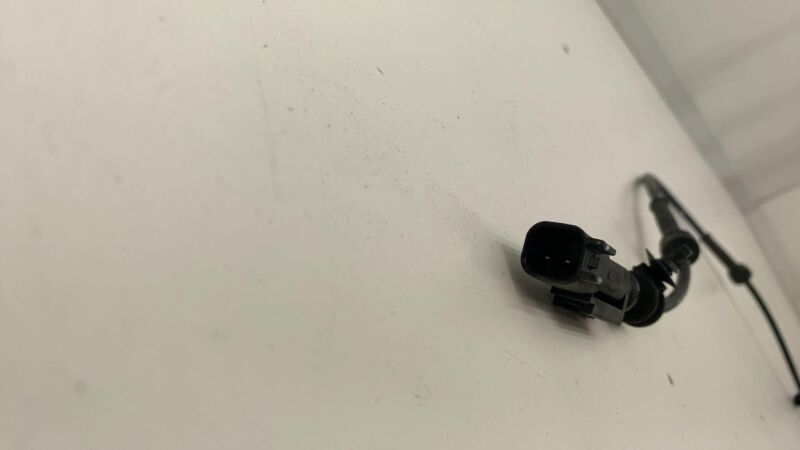 102776100B ⭕16-20 Model X Front Left or Right Anti-Lock ABS Wheel Speed Sensor 1027761-00-B