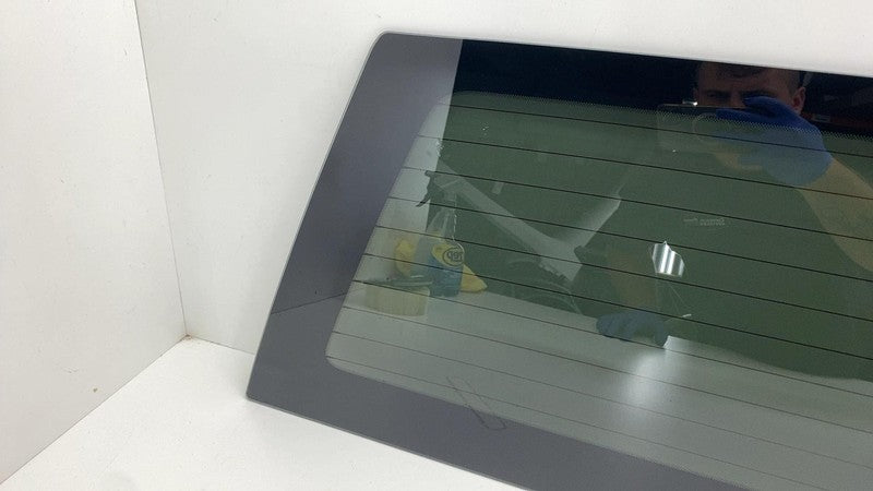 ⭕19-25 Silverado 1500 Back Rear Cabin Rear Screen Glass Fixed Window 8