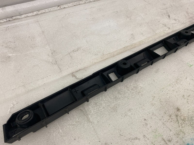 104669000B ⭕ 16-23 Model X Driver Side Rocker Carrier Panel Trim Bracket Left 1046690-00-B