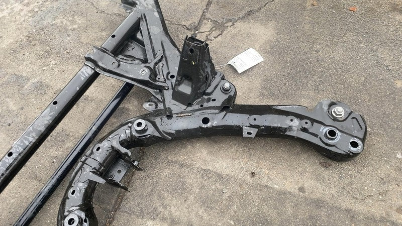 ⭕ 20-24 Model Y Front Subframe Crossmember Cradle w/ Stabilizer Bar 10
