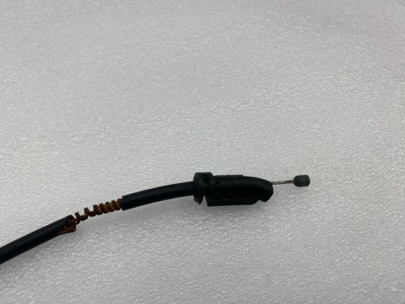 106181600B ⭕ 16-20 Model S X Front Left Secondary Hood Actuator Cable Release 1061816-00-B