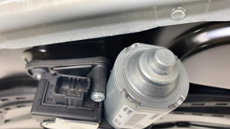 8065030-05 ⭕2017-2020 BMW 540i Sunroof Sun Roof Moonroof Window Glass w/ Motor Assembly OEM