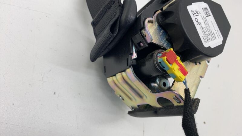108128101F 17-23 Tesla Model 3 Rear Left = Right 2nd Row Seat Belt & Retractor 1081281-01-F