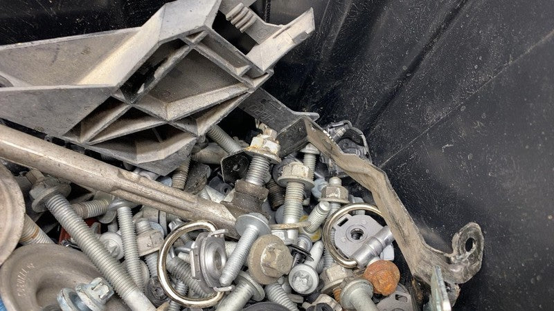 2014 Mercedes B-Class B200 Electric Drive SET of Bolt & Nut w/ Stabili