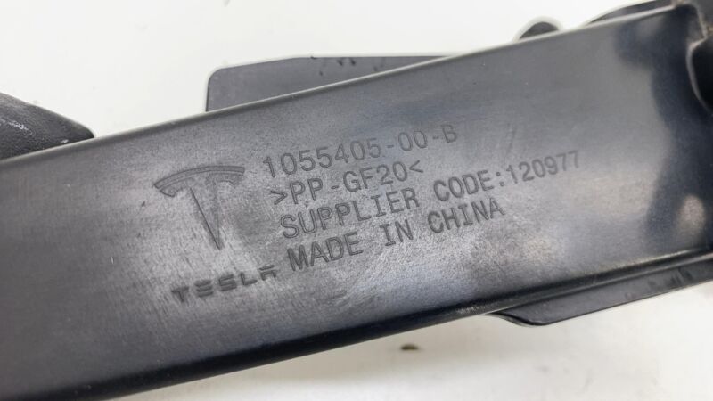 105540500B ⭕16-20 Model X Front PAIR Left & Right Cowl Panel Extension Bracket 1055405-00-B
