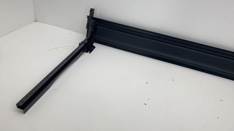 ⭕ 24-25 Tesla Cybertruck Lower Tonneau Horizontal Guide Rail Trim 1852