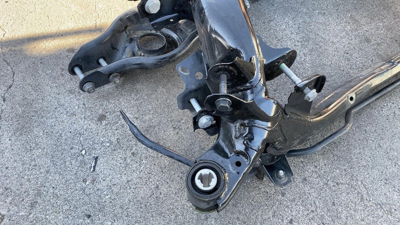 1044575-00-B ⭕ 2017-2023 Tesla Model 3 Rear Subframe Cradle Crossmember Assembly 1044575-00-B
