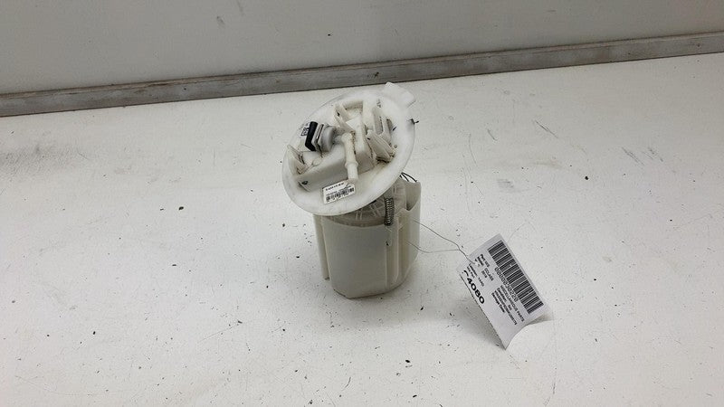 A2054704900 ⭕ 2017-2023 Mercedes-Benz C300 W205 Engine Fuel Gas Tank Pump Unit A2054704900