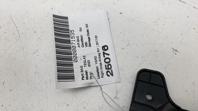 107782600D ⭕ 2017-2023 Tesla Model 3 Right Lower Knee Safety Airbag Module RH 1077826-00-D