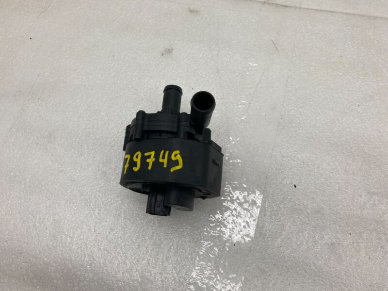 2016-2020 Tesla Model S X Cooling System Auxiliary Water Coolant Pump FWD Assy