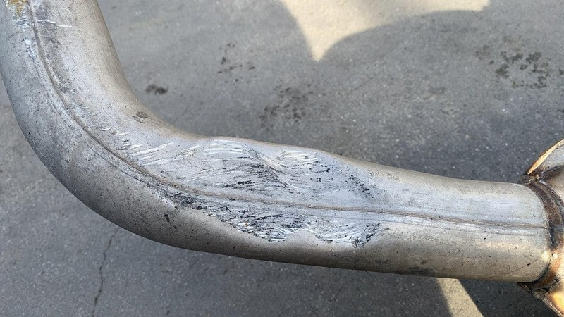 2017-2024 Chrysler Pacifica Exhaust Muffler Pipe & Resonator FWD Assembly OEM