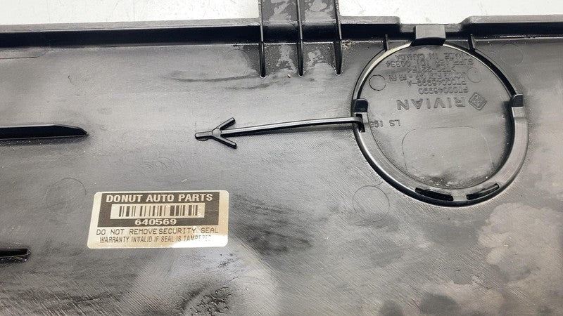 PT00793511B ⭕ 2025 Rivian R1S Front Passenger Rocker Molding Cover Panel Right PT00793511-B