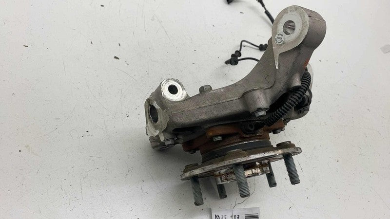 68621602AA ⭕ 17-25 Chrysler Pacifica Front Right Spindle Knuckle w/ Dust Shield 68621602AA