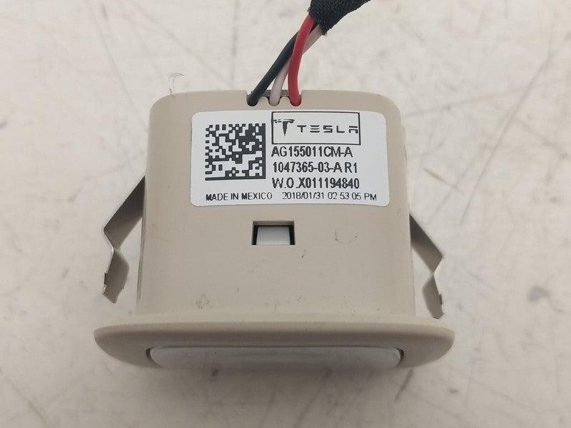 1047365-03-A ⭕16-22 Model X 3-Row Seat Reading Map Light Headliner Courtesy Lamp 1047365-03-A