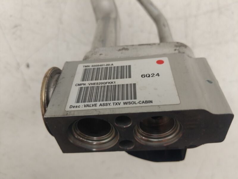 2012-2015 Tesla Model S A/C Conditioner Hose Line Liquid Suction Pipe with Valve