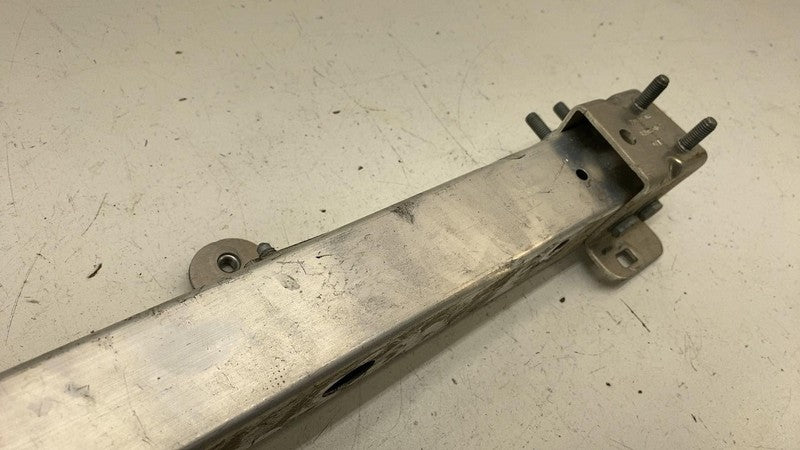 ⭕ 2018 BMW i3 I01 Front Passenger Upper Radiator Support Bracket Right